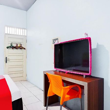 Oyo 93071 Home Stay Kembar Syariah Binjai Ngoại thất bức ảnh