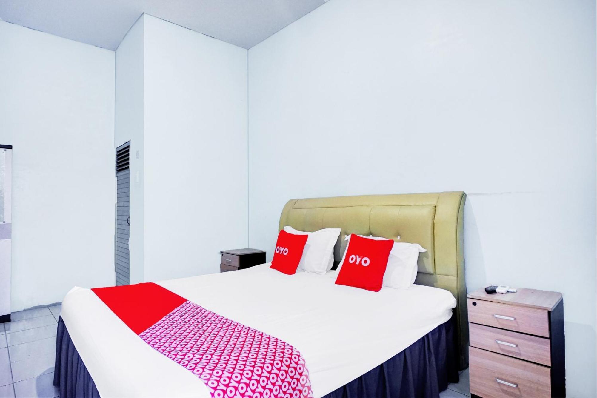 Oyo 93071 Home Stay Kembar Syariah Binjai Ngoại thất bức ảnh