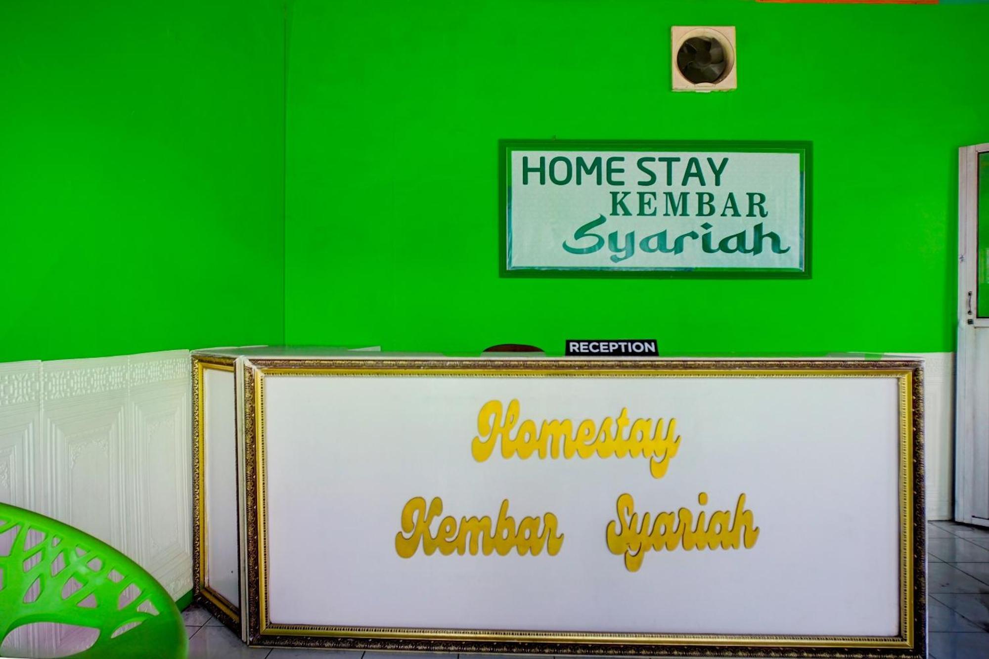 Oyo 93071 Home Stay Kembar Syariah Binjai Ngoại thất bức ảnh